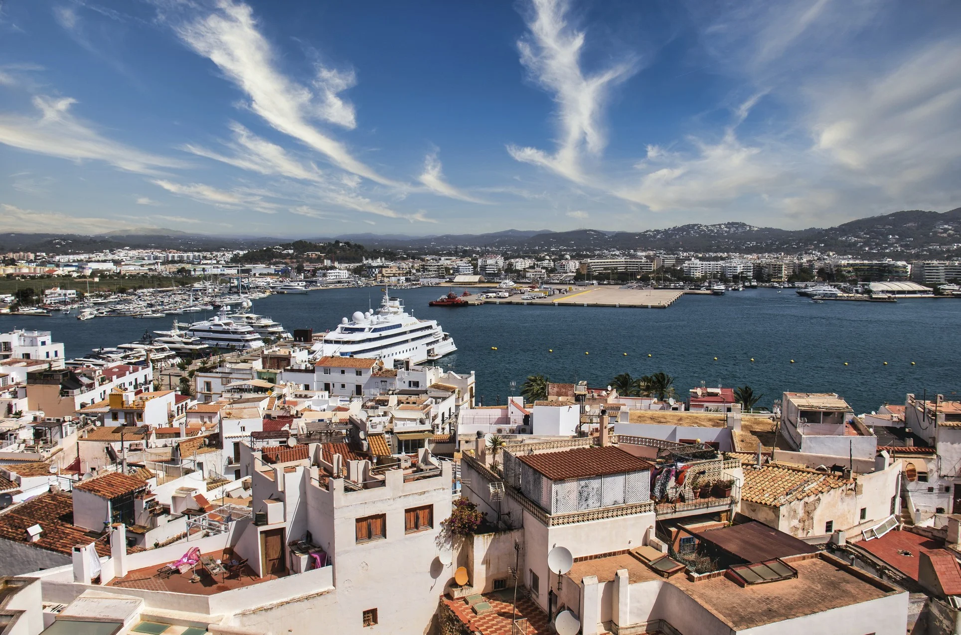 Spain welcomes more than 46 million tourists in the first half of 2026