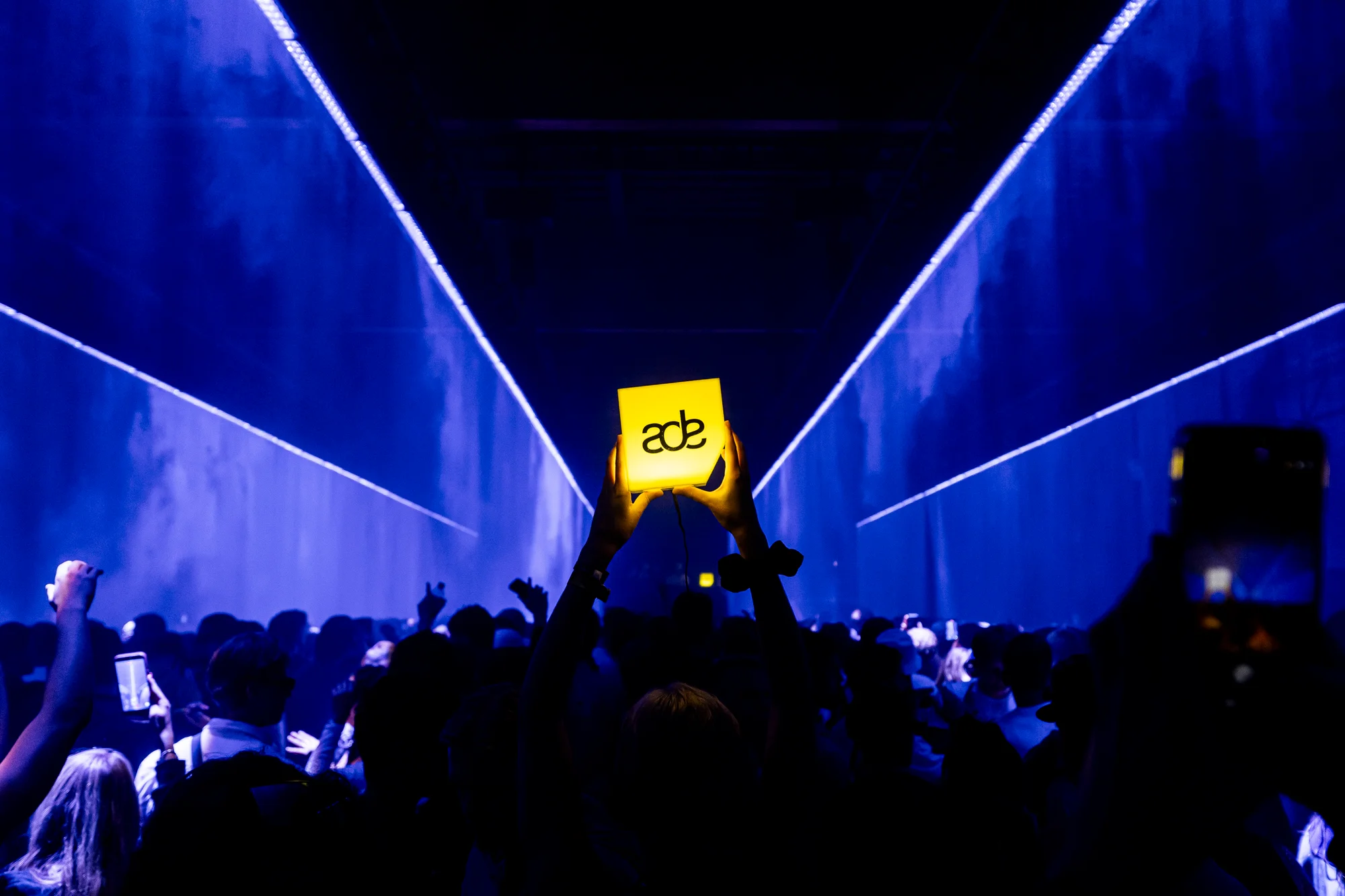 Amsterdam becomes the global hub of electronic music for five days